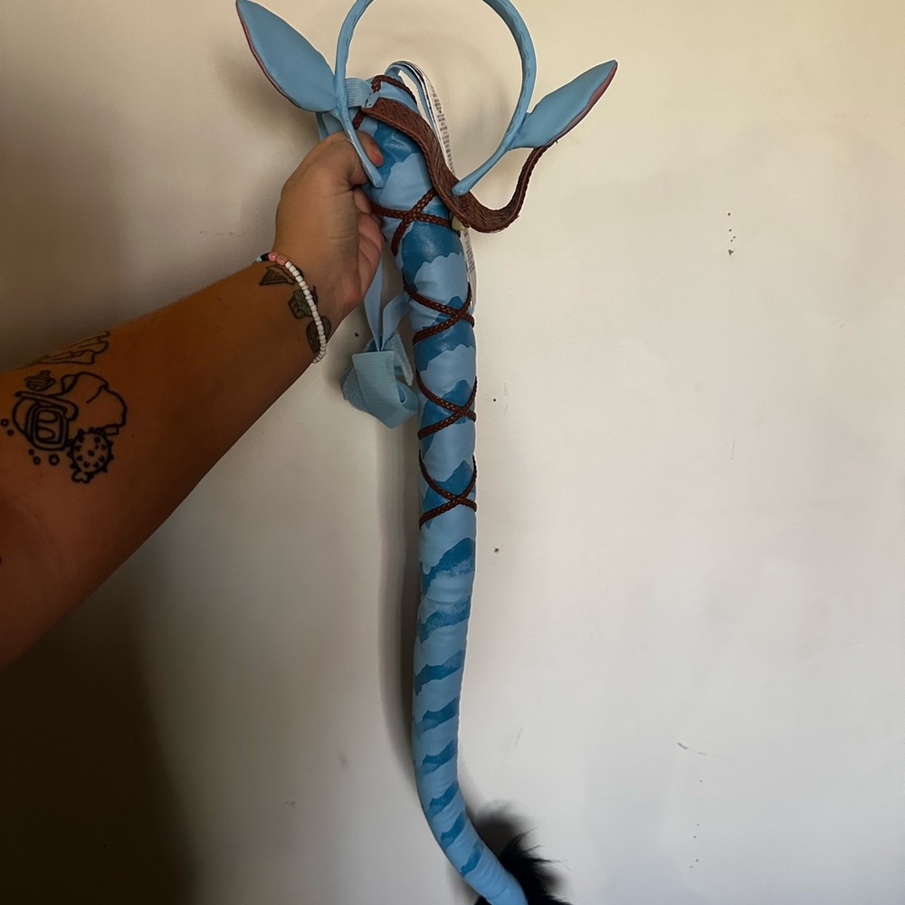 Disney store avatar ears and tail - Picture 2 of 5